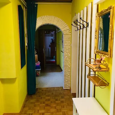 Apartament Mit Terrasse Und Garten *