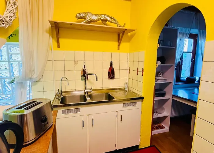 Mit Terrasse Und Garten Apartment *